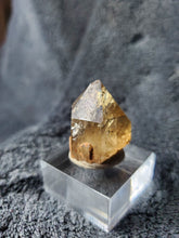 Charger l'image dans la galerie, Citrine naturelle du Congo pierre de collection
