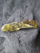 Charger l'image dans la galerie, Fluorite jaune de Namibie pierre de collection
