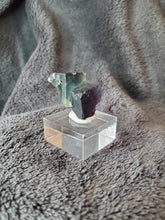 Charger l'image dans la galerie, Fluorite verte - violette de Namibie pierre de collection
