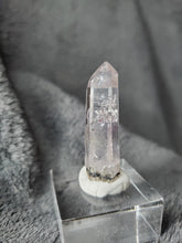 Charger l'image dans la galerie, Quartz à inclusions d'Hématite de Namibie pierre de collection
