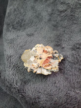 Charger l'image dans la galerie, Baryte, Wulfénite et Cérusite du Maroc pierre de collection
