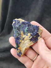Charger l'image dans la galerie, Azurite et Malachite de Cap Garonne France pierre de collection
