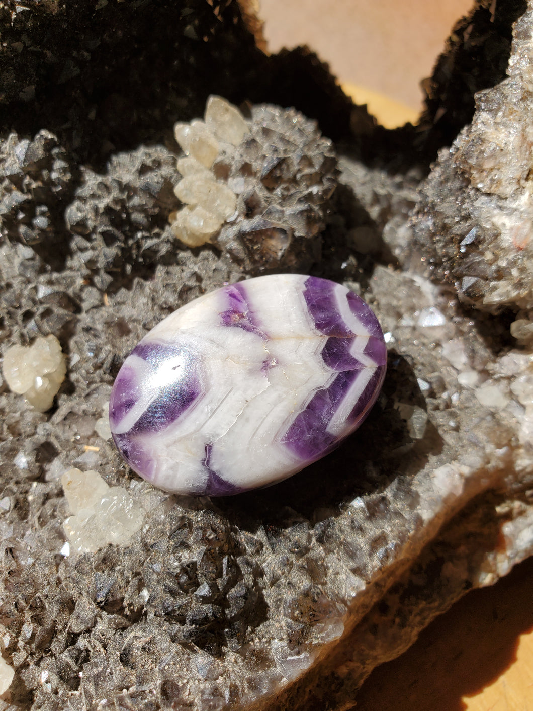 Cabochon Améthyste d'Auvergne