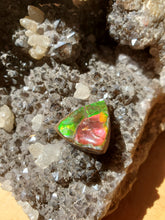 Charger l&#39;image dans la galerie, Cabochon Ammolite
