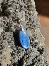 Charger l&#39;image dans la galerie, Collier Cyanite
