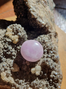 Cabochon Kunzite