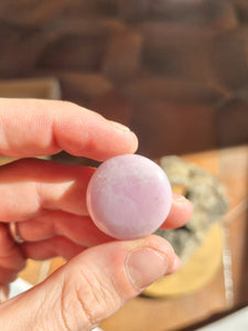 Cabochon Kunzite