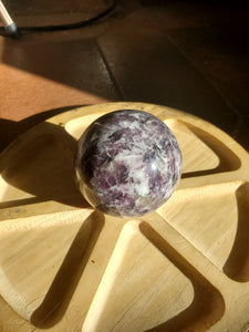 Lépidolite sphère