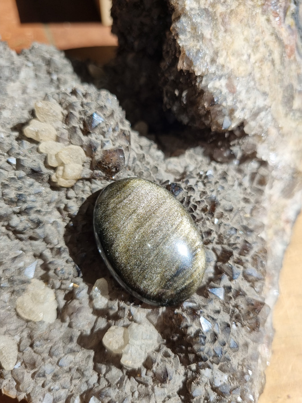 Cabochon Obsidienne dorée