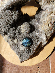 Cabochon Oeil de Faucon