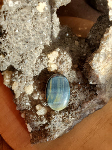 Cabochon Oeil de Faucon