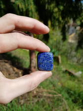 Charger l&#39;image dans la galerie, Lapis Lazuli pierres roulées
