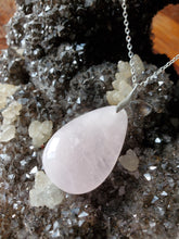 Charger l&#39;image dans la galerie, Collier Quartz Rose
