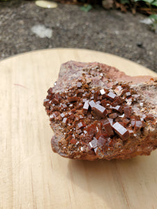 Vanadinite (Mibladen, Maroc) pierre de collection